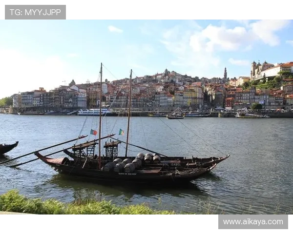 波尔图：探索葡萄牙魅力之城的历史文化与现代风貌